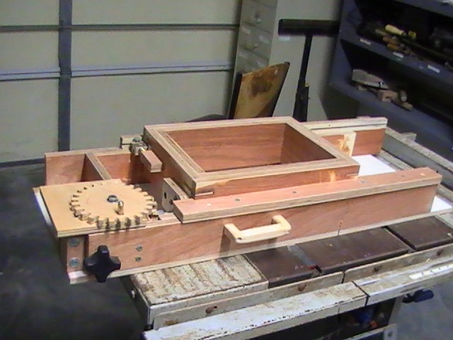 Screw Advanced Box Joint Jig