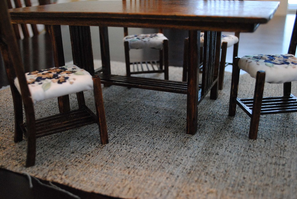 Scale chair and table