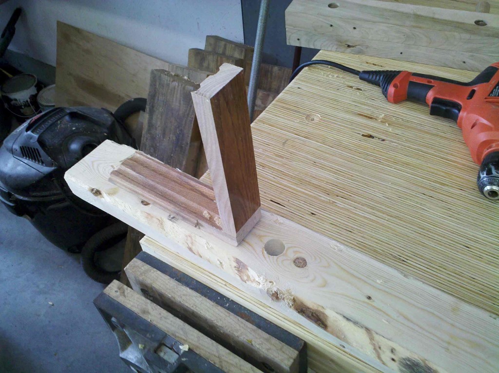 End Vise for Bench Dog Holes