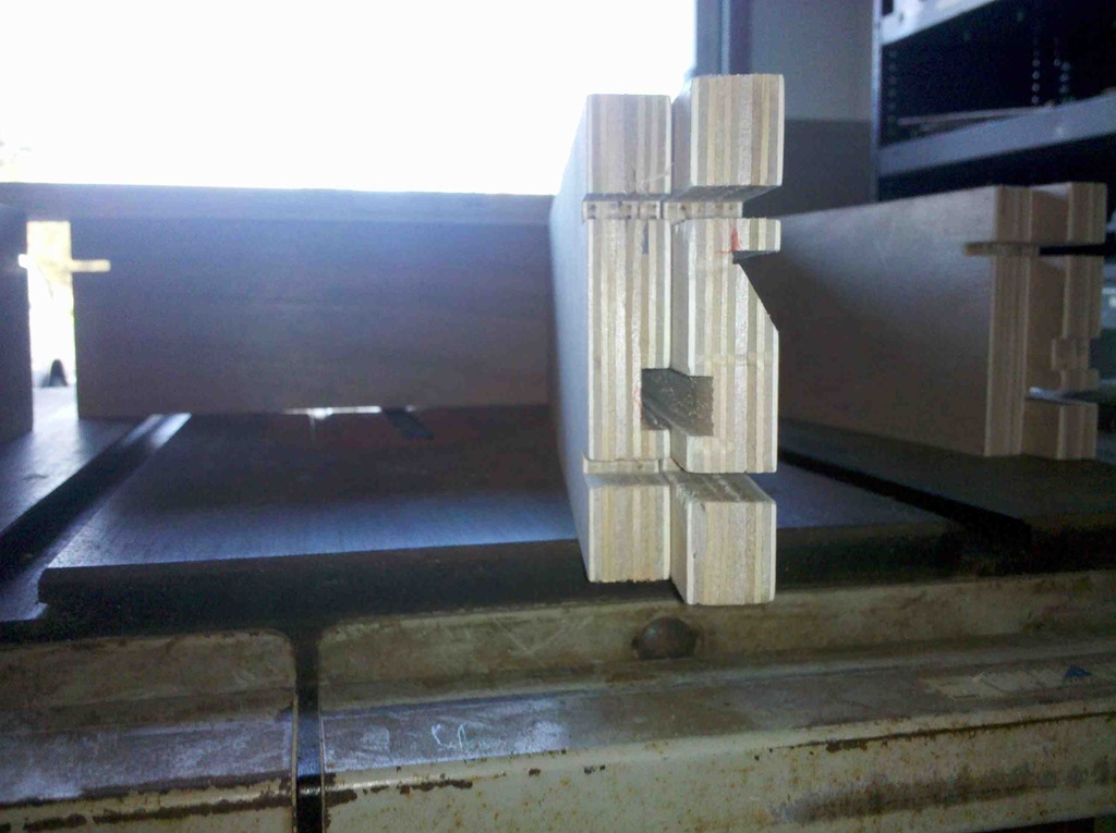 Screw Advanced Box Joint Jig