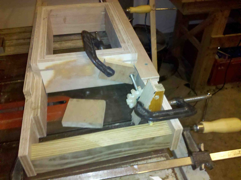 Screw Advanced Box Joint Jig
